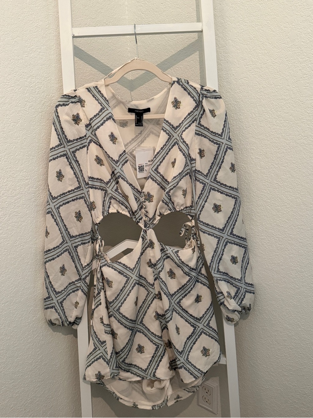 Forever 21 Cream and Green Patterned Long Sleeve Cutout Dress